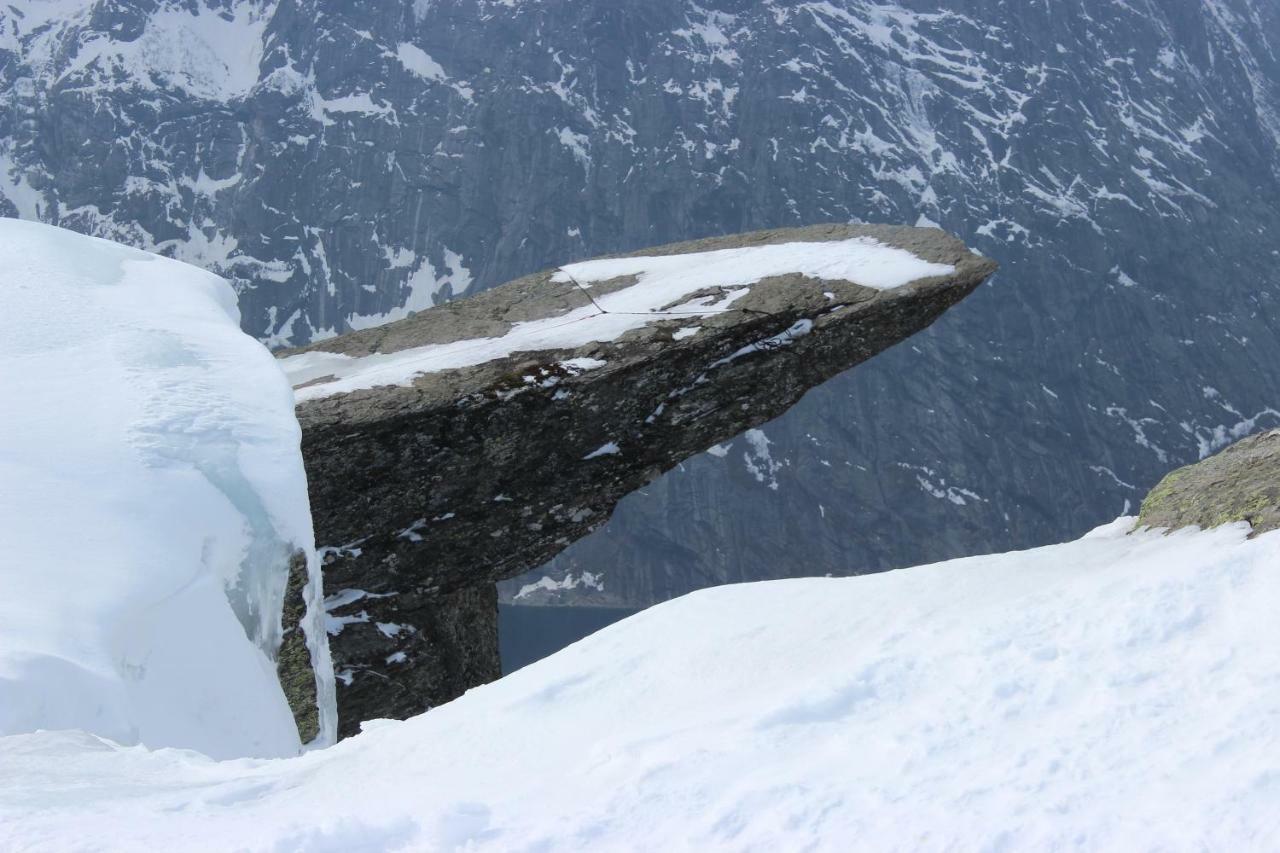 Trolltunga Lodge Odda Buitenkant foto